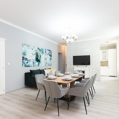 Luxury Central 150M2 Apartment On Wencelas Square With Private Garage Praag Buitenkant foto