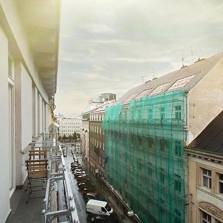 Luxury Central 150M2 Apartment On Wencelas Square With Private Garage Praag Buitenkant foto