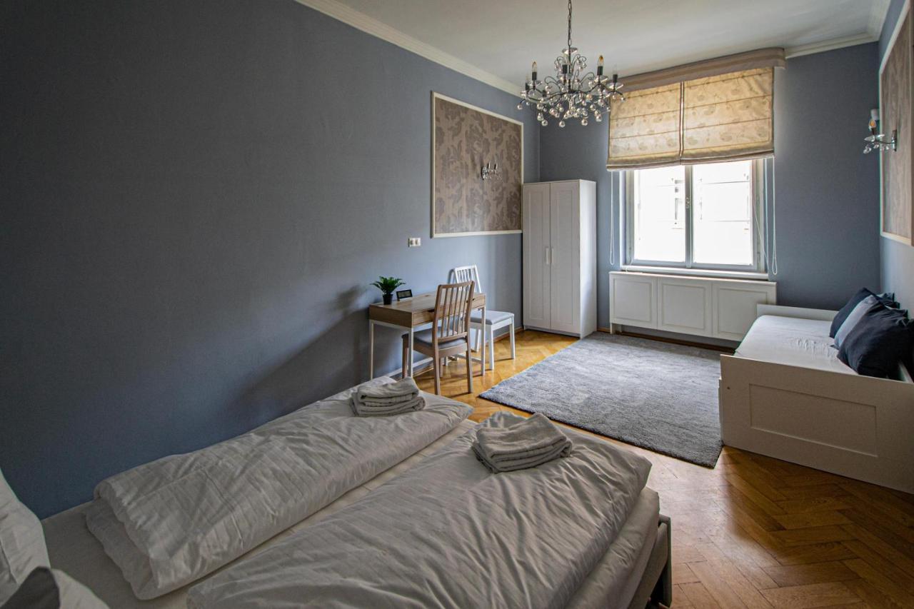 Luxury Central 150M2 Apartment On Wencelas Square With Private Garage Praag Buitenkant foto