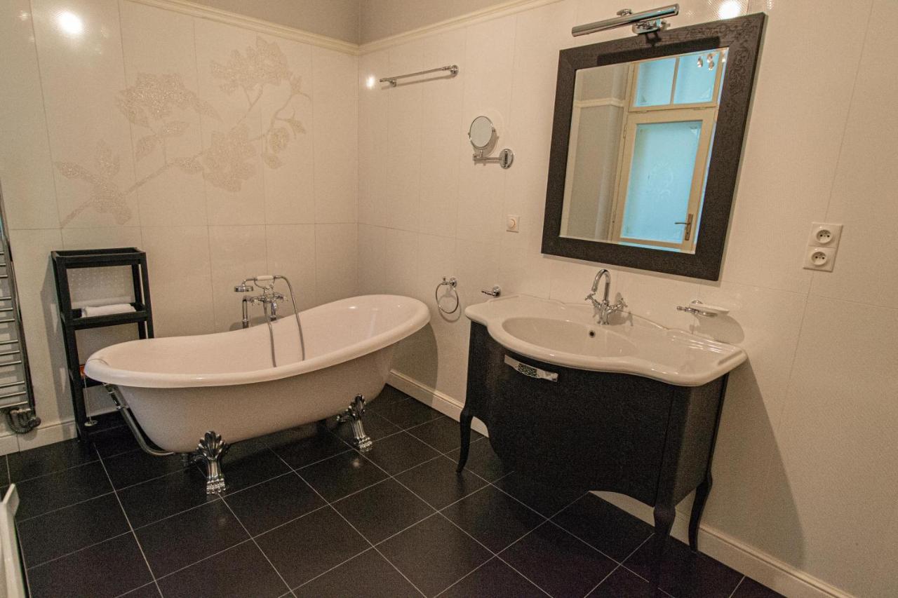 Luxury Central 150M2 Apartment On Wencelas Square With Private Garage Praag Buitenkant foto