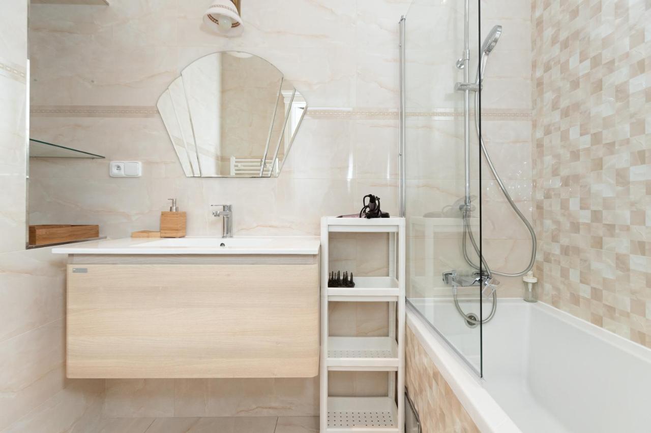 Luxury Central 150M2 Apartment On Wencelas Square With Private Garage Praag Buitenkant foto