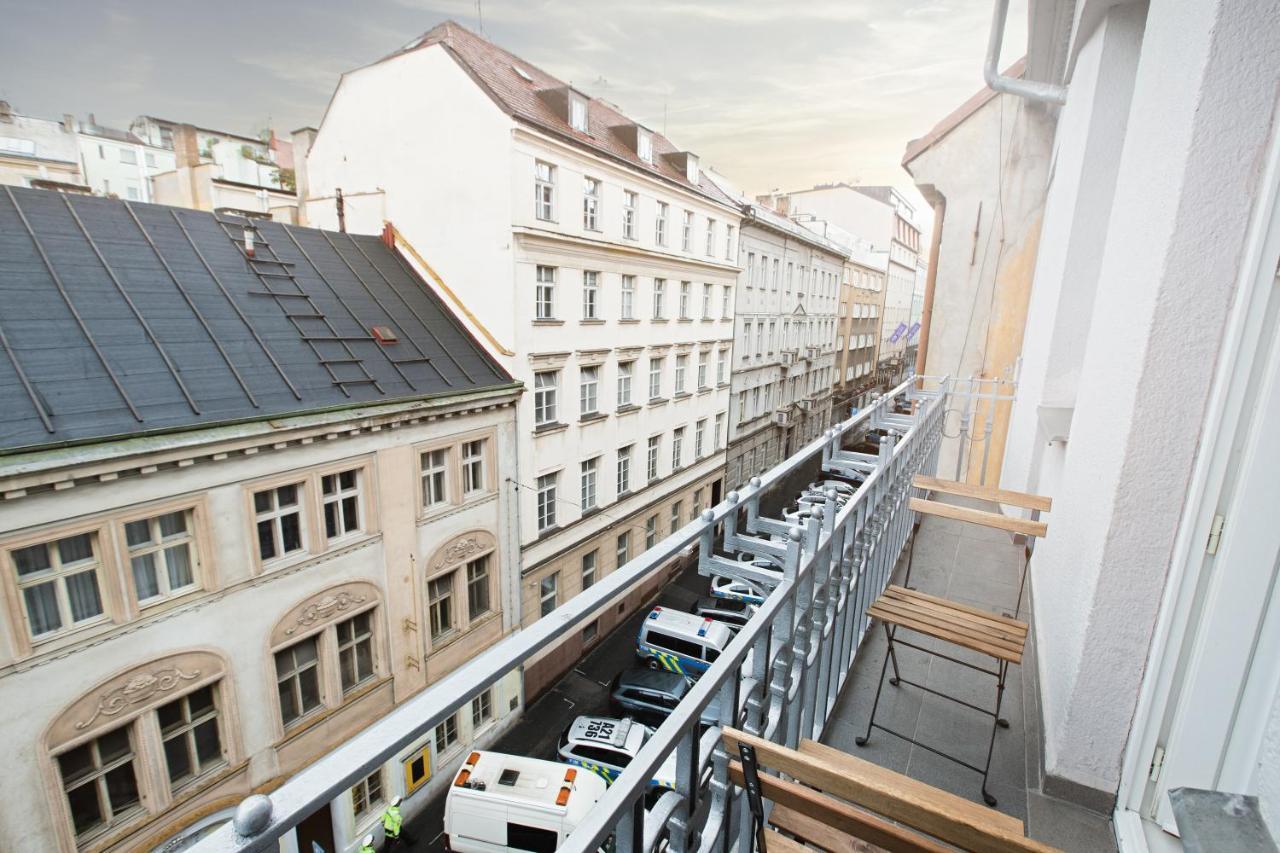 Luxury Central 150M2 Apartment On Wencelas Square With Private Garage Praag Buitenkant foto
